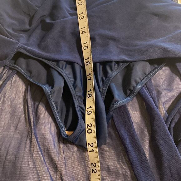 Revolution solo Tenth House FALLING SLOWLY
RC23871 lyrical dress LC-large child - Picture 7 of 12